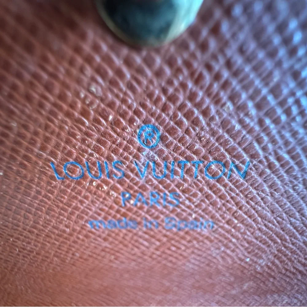 Louis Vuitton Epi Leather Wallet in rare orange color - Picture 7 of 11
